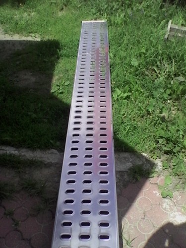 Podjazdy aluminiowe 3-metrowe.jpg