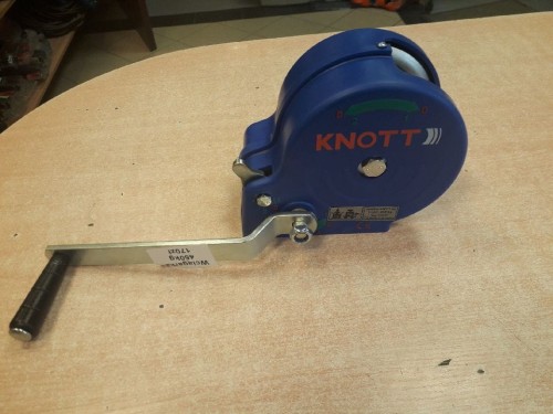Wciągarka Knott 450kg.jpg